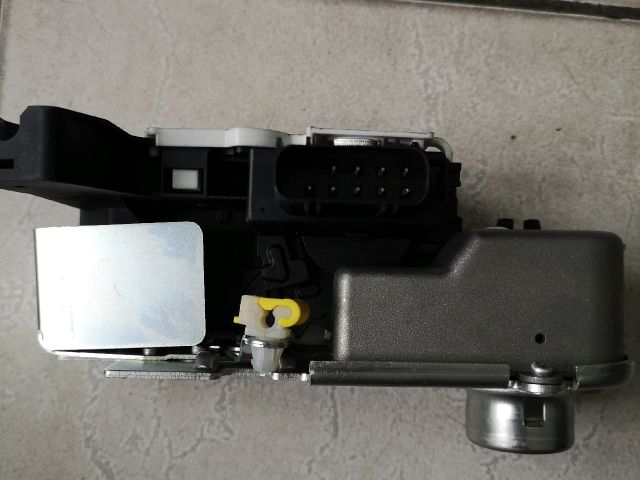 bontott FORD TRANSIT Bal első Ajtózár