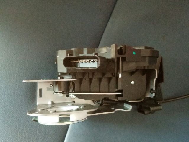 bontott FORD TRANSIT Bal első Ajtózár