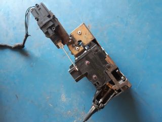 bontott FORD TRANSIT Bal első Ajtózár