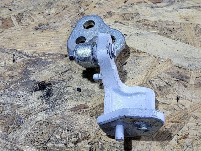 bontott FORD TRANSIT Bal első Alsó Zsanér