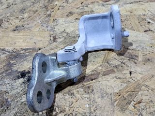 bontott FORD TRANSIT Bal első Alsó Zsanér