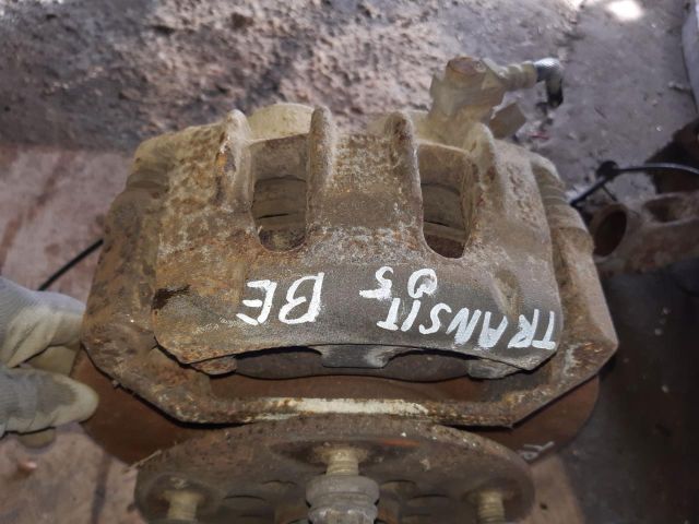 bontott FORD TRANSIT Bal első Csonkállvány Kerékaggyal