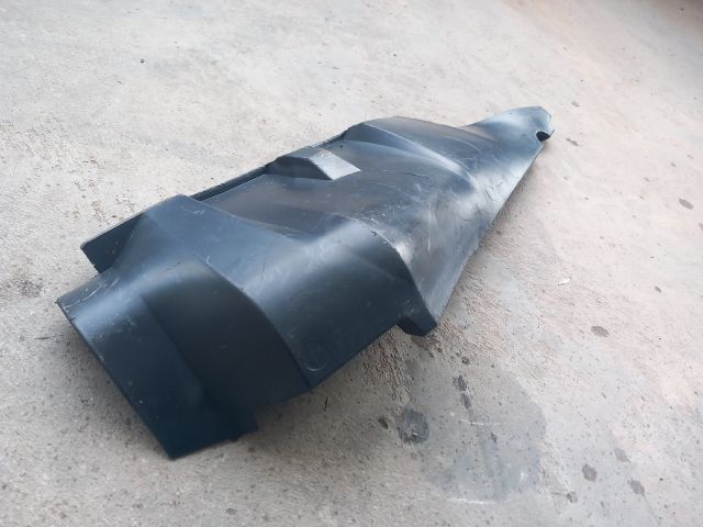 bontott FORD TRANSIT Bal első Első Dobbetét (Kerékjárati, Műanyag)