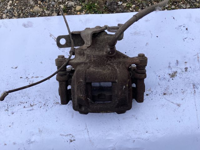 bontott FORD TRANSIT Bal első Féknyereg Munkahengerrel