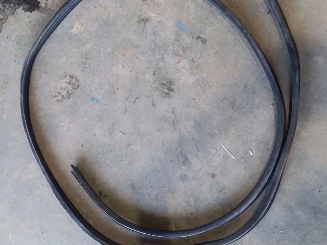 bontott FORD TRANSIT Bal első Gumikéder