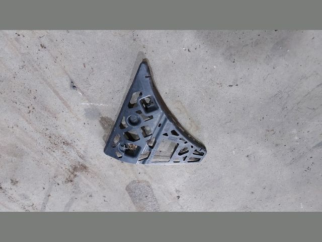 bontott FORD TRANSIT Bal első Lökhárító Tartó (Műanyag)