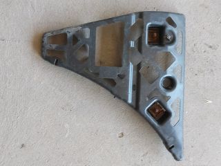 bontott FORD TRANSIT Bal első Lökhárító Tartó (Műanyag)