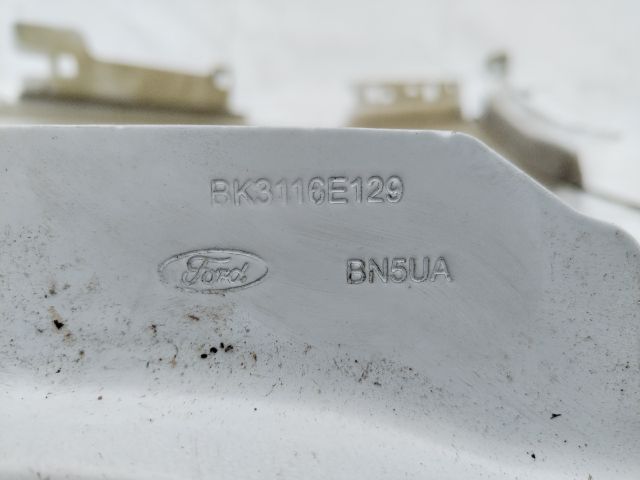 bontott FORD TRANSIT Bal első Sárvédő