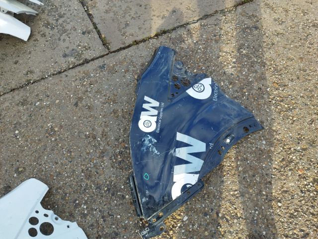 bontott FORD TRANSIT Bal első Sárvédő