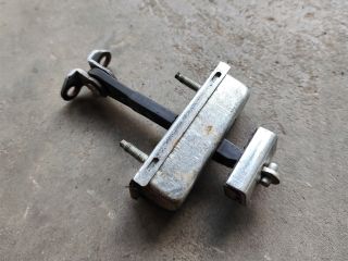 bontott FORD TRANSIT Bal első Zsanér