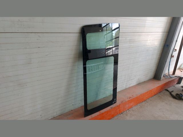 bontott FORD TRANSIT Bal hátsó Ablak