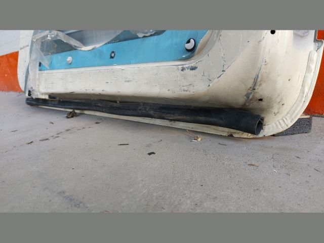 bontott FORD TRANSIT Bal hátsó Ajtó (Üres lemez)