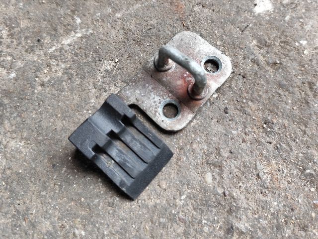 bontott FORD TRANSIT Bal hátsó Ajtózár