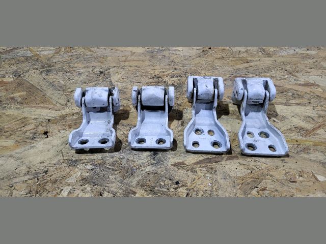 bontott FORD TRANSIT Bal hátsó Alsó Zsanér