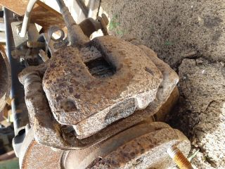 bontott FORD TRANSIT Bal hátsó Féknyereg Munkahengerrel