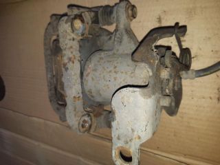 bontott FORD TRANSIT Bal hátsó Féknyereg Munkahengerrel