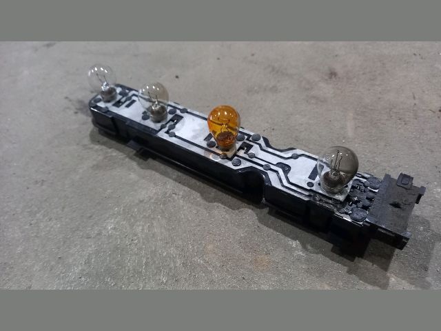 bontott FORD TRANSIT Bal Hátsó Lámpa Foglalat