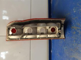 bontott FORD TRANSIT Bal hátsó Lámpabúra