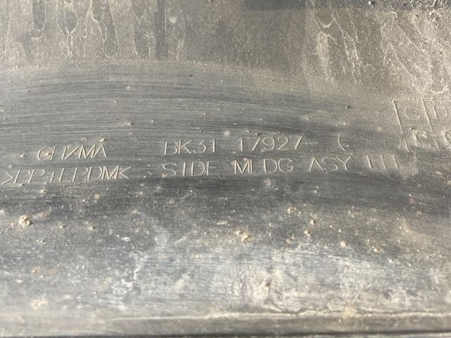 bontott FORD TRANSIT Bal hátsó Lökhárító Sarok (Műanyag)