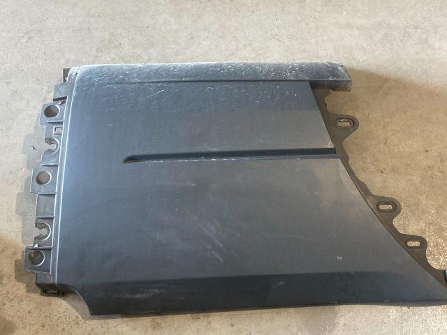 bontott FORD TRANSIT Bal hátsó Lökhárító Sarok (Műanyag)