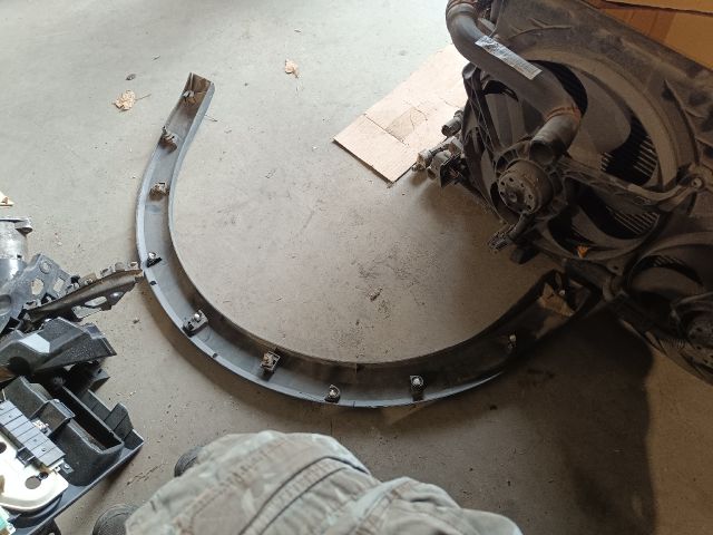 bontott FORD TRANSIT Bal hátsó Sárvédő Díszléc