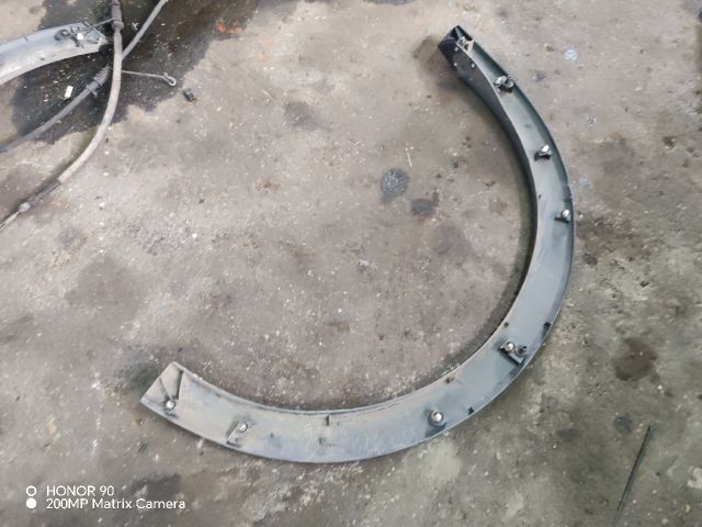 bontott FORD TRANSIT Bal hátsó Sárvédő Díszléc