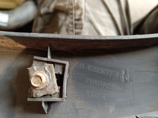 bontott FORD TRANSIT Bal hátsó Sárvédő Díszléc