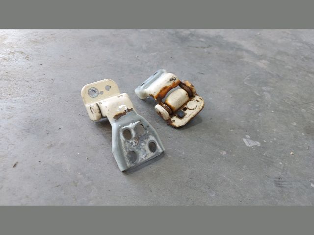 bontott FORD TRANSIT Bal hátsó Zsanér