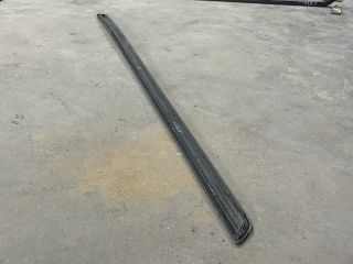 bontott FORD TRANSIT Bal Tolóajtó Díszléc