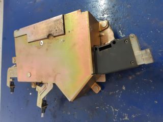 bontott FORD TRANSIT Bal Tolóajtó Zárszerkezet