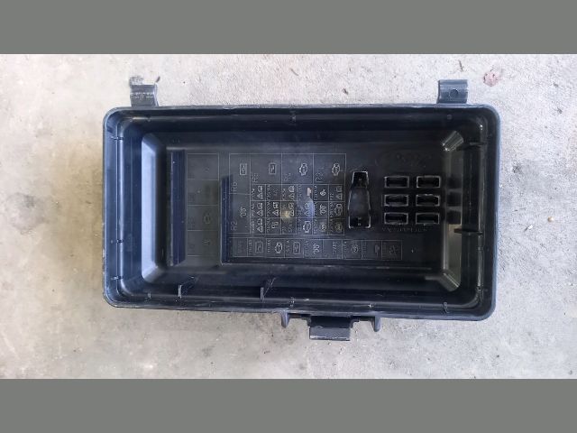 bontott FORD TRANSIT Biztosítéktábla Doboz