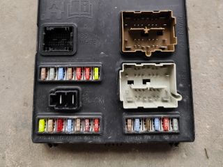 bontott FORD TRANSIT Biztosítéktábla Utastér