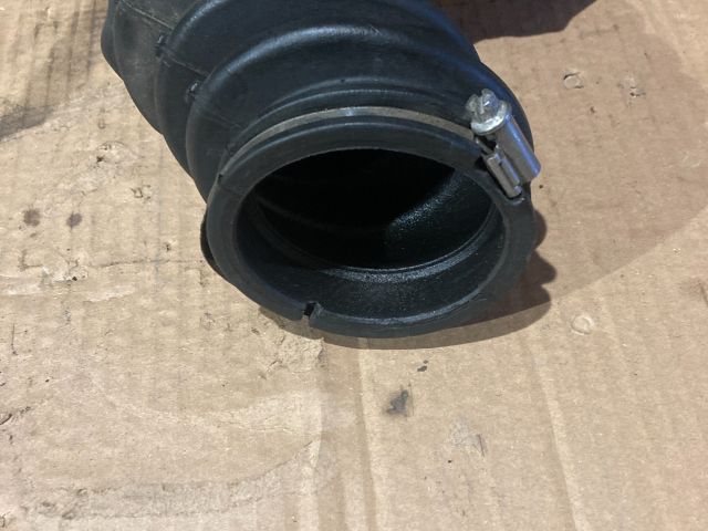 bontott FORD TRANSIT CONNECT Légbeömlő Cső