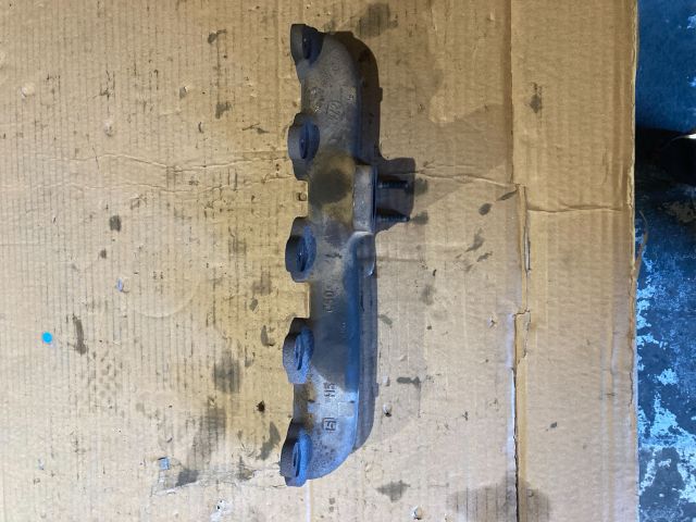 bontott FORD TRANSIT CONNECT Leömlő (Soros)