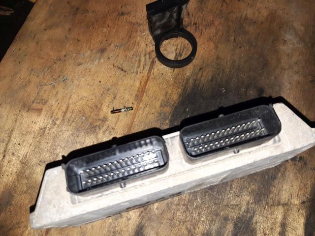 bontott FORD TRANSIT CONNECT Motorvezérlő