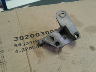 bontott FORD TRANSIT CONNECT Adagoló Tartó Bak