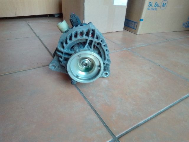 bontott FORD TRANSIT CONNECT Generátor