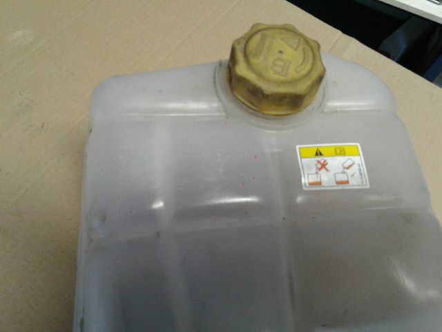 bontott FORD TRANSIT CONNECT Kiegyenlítő Tartály