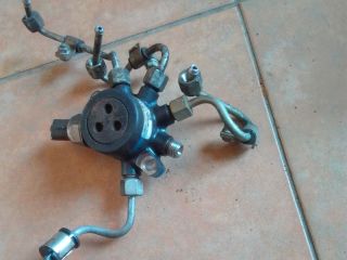 bontott FORD TRANSIT CONNECT Közösnyomócső