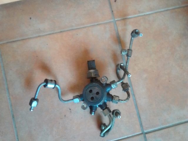 bontott FORD TRANSIT CONNECT Közösnyomócső