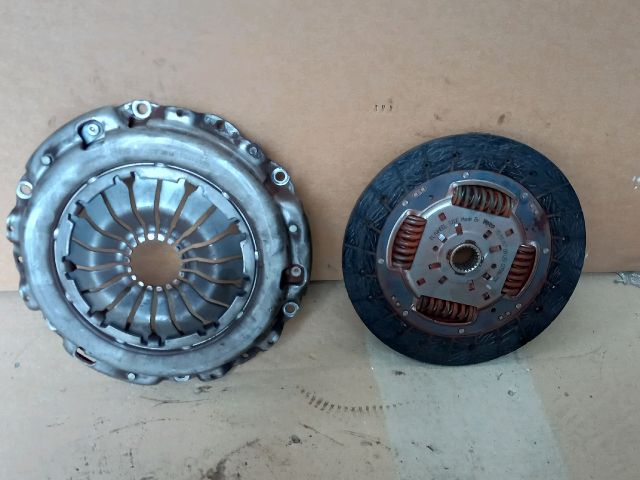 bontott FORD TRANSIT CONNECT Kuplung Szett (Szerkezet, Tárcsa)