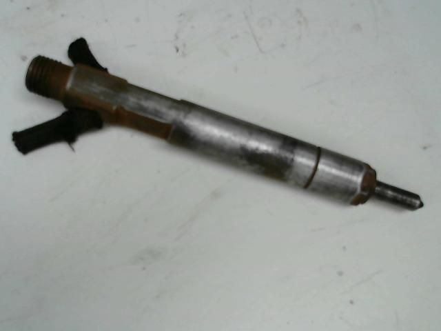 bontott FORD TRANSIT CONNECT Porlasztó (1 db)