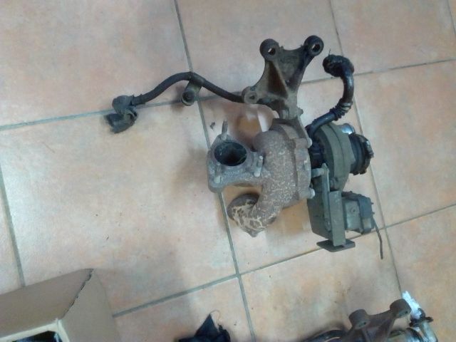 bontott FORD TRANSIT CONNECT Turbó