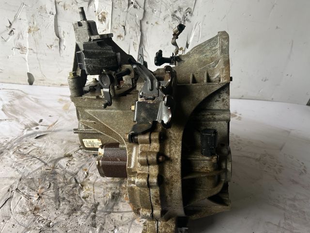 bontott FORD TRANSIT CONNECT Váltó (Mechanikus)