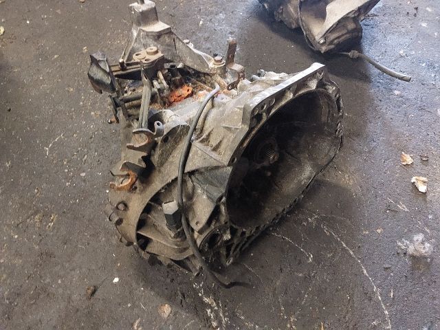 bontott FORD TRANSIT CONNECT Váltó (Mechanikus)