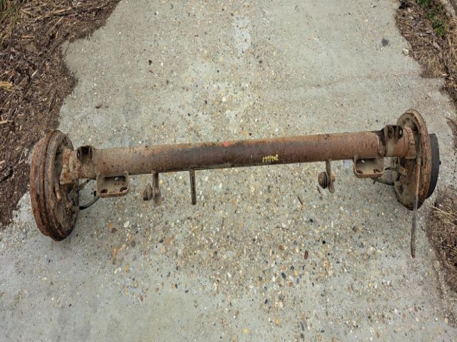 bontott FORD TRANSIT CONNECT Hátsó Híd (Dobfékes)