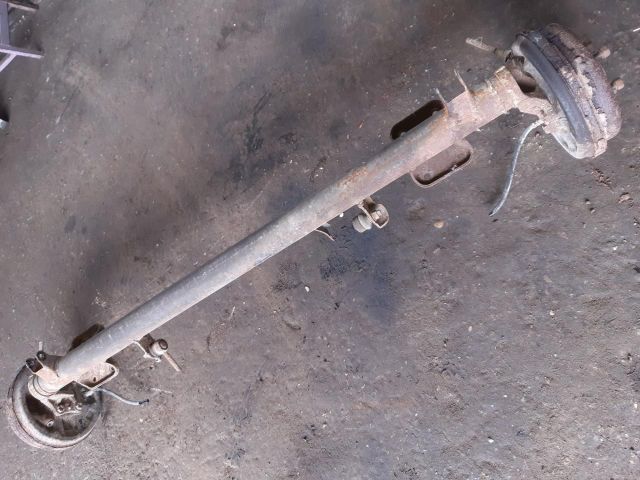 bontott FORD TRANSIT CONNECT Hátsó Híd (Dobfékes)