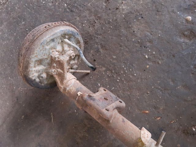 bontott FORD TRANSIT CONNECT Hátsó Híd (Dobfékes)