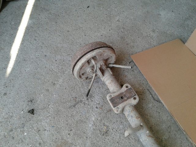 bontott FORD TRANSIT CONNECT Hátsó Híd (Dobfékes)