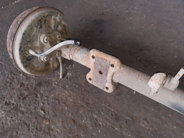 bontott FORD TRANSIT CONNECT Hátsó Híd (Dobfékes)